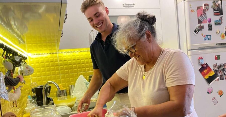 Istanbul: Vegan/Vegetarian Cooking Class with Locals at Home - Your host home near Taksim: tea first, stories second