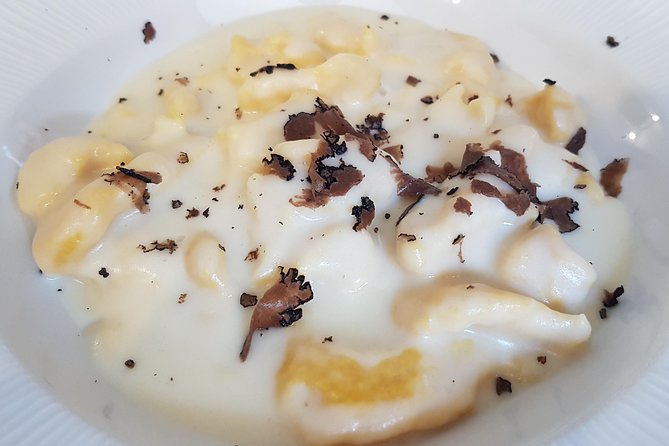 Italian Cocktail + Art of Making Pasta Cooking Class In Unique Milan Location - Cocktail Lesson That Actually Teaches, Not Just Serves