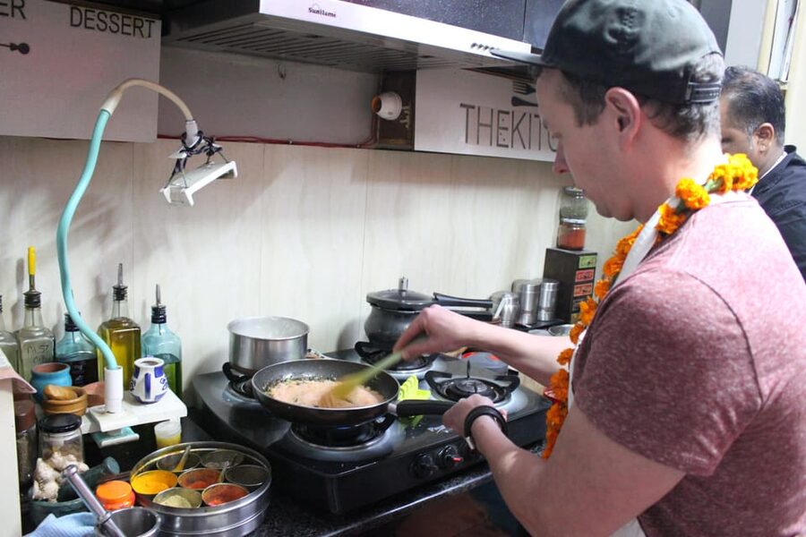 Jaipur: Interactive Cooking Class with a Local Family - Cooking Your Chapatis and Vegetable Curry, the Family-Way