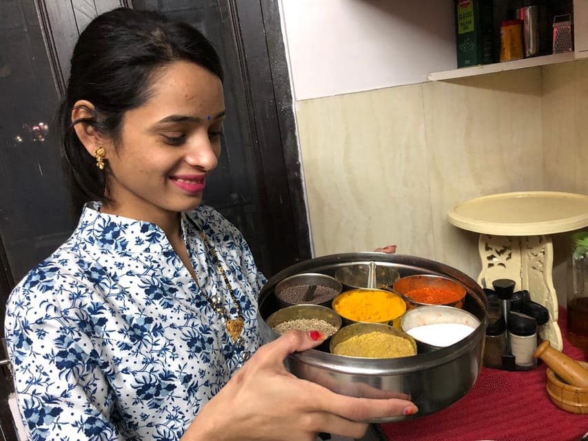 Jaipur: Interactive Cooking Class with a Local Family - How the Class Flows: Spices First, Then Chapati Hands-On
