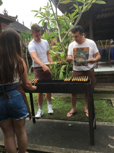 Jambangan bali cooking class with morning market tour - Market morning: picking spices like a local, not like a tourist