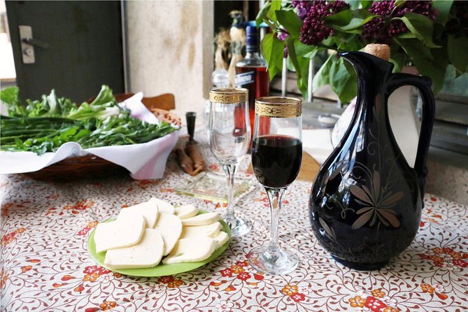 Join a Local for a Market Tour, Cooking Class and Meal in her Tbilisi Home - Time, setting, and what to expect from the flow