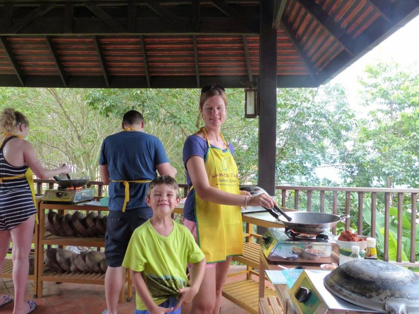Koh Lanta: Lunch Course at Lanta Thai Cookery School - Hands-on lunch: how you cook (and why it feels different)