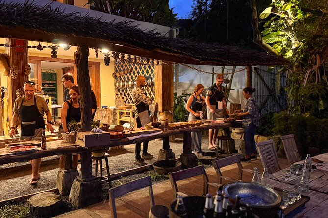 Koh Samui Jungle Kitchen - Evening Cooking Class (max 8 guests) - Traditional Tools, 8-Metre Handmade Table, and No Electricity