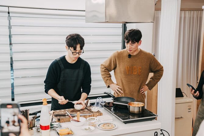 Korea Cooking Class with 3 stars Michelin Chef & Content creators - Market Time: Picking Ingredients Before You Cook