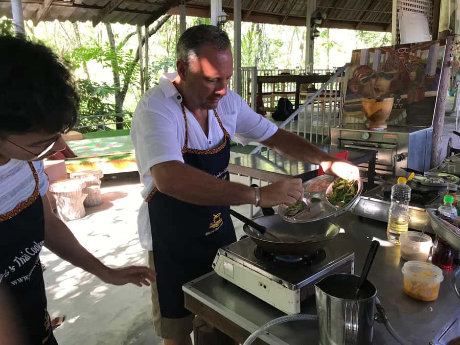 Krabi: Evening Thai Cooking Class at Ya's Cookery - Ao Nang Pickup and a Smooth Start to Your 3-Hour Night