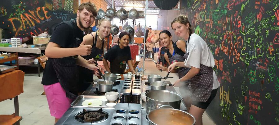 Krabi: Traditional Thai Cooking Class with Expert Cook - Key points I’d plan around