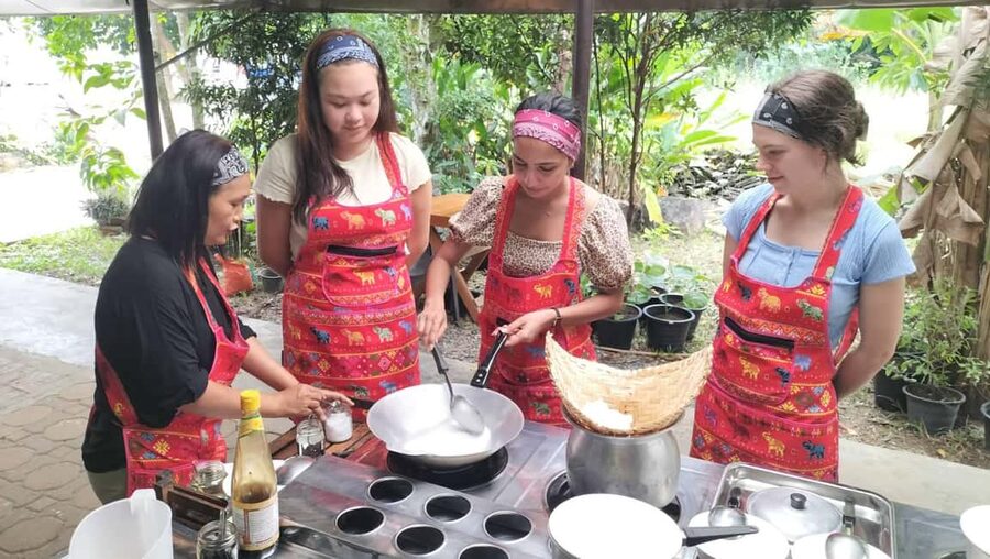 Krabi: Traditional Thai Cooking Class with Expert Cook - What you’ll cook: curry, stir-fry, and dessert, plus menu choices
