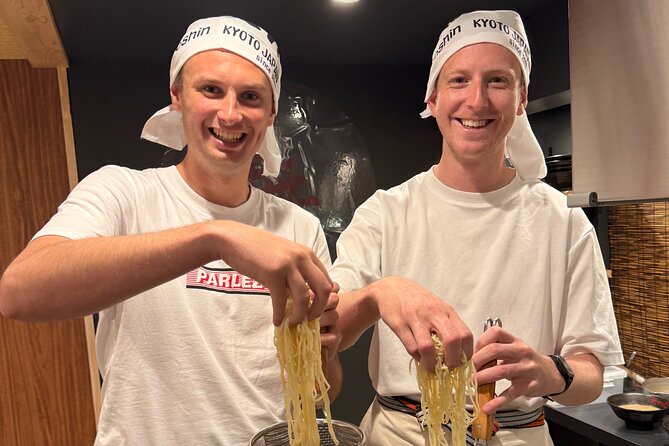 Kyoto Ramen Bowl Painting and Michelin Cooking Class - Group size, flow, and what to expect when you arrive