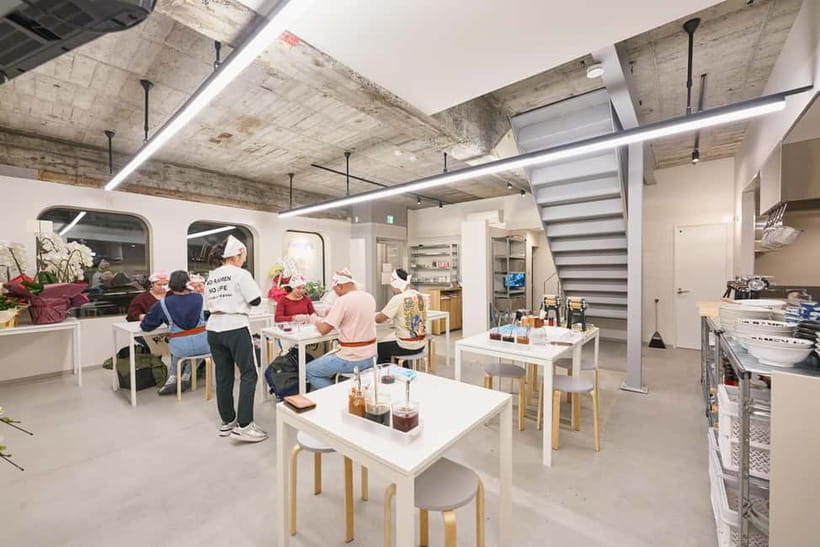Lake Kawaguchiko: Ramen Cooking Class with Souvenir - The 90-Minute Ramen Making Class: How the Time Is Spent