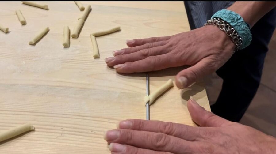 Lecce Home Cooking Class: Craft Orecchiette & Savor Wine - Inside the Home Kitchen: Making Fresh Pasta the Local Way