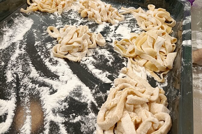 Lezione di Cucina : Pasta Fresca - Three classic Campanian shapes: gnocchi, ravioli, tagliatelle