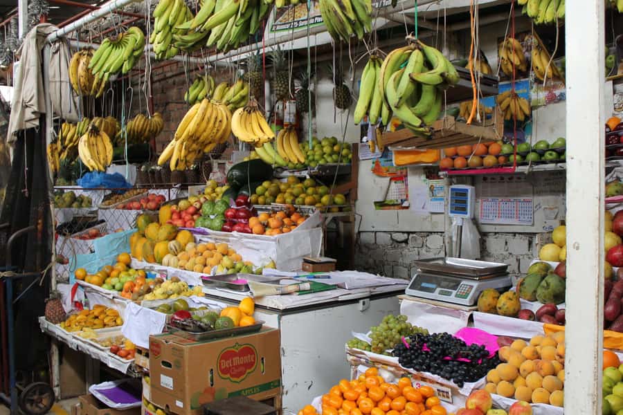 Lima: Market Tour, 35 Fruits Tasting & Cooking Class - Entering Surquillo Market Nro 1: the ingredient lesson starts here