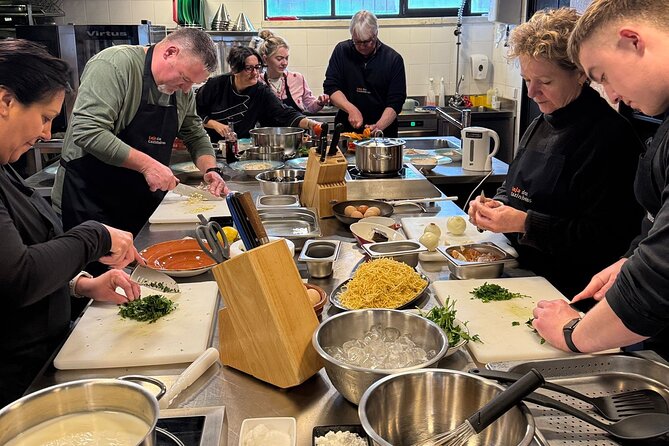 Lisbon Portuguese Cooking Class - Where you meet in Algés and what that means for your day