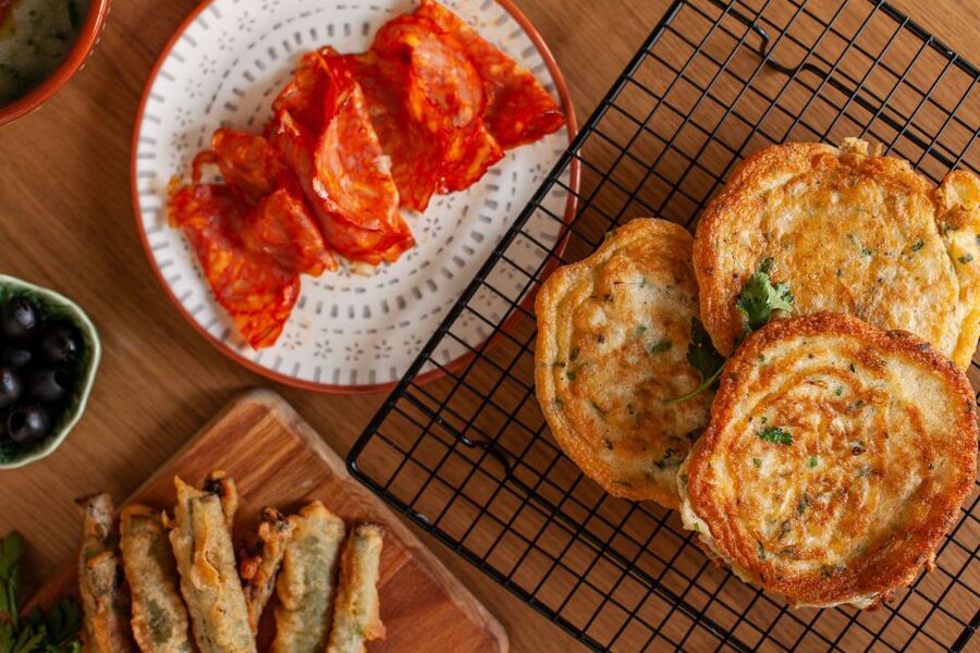 Lisbon: Portuguese Petiscos Cooking Class - Drinks, snacks, and timing: how the included food keeps the momentum