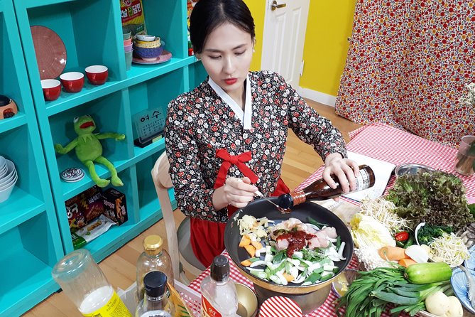 Local Home Korean Cooking Class & Market Adventure in Seoul - Mangwon Market Adventure: Street Food, Herbs, and What to Buy