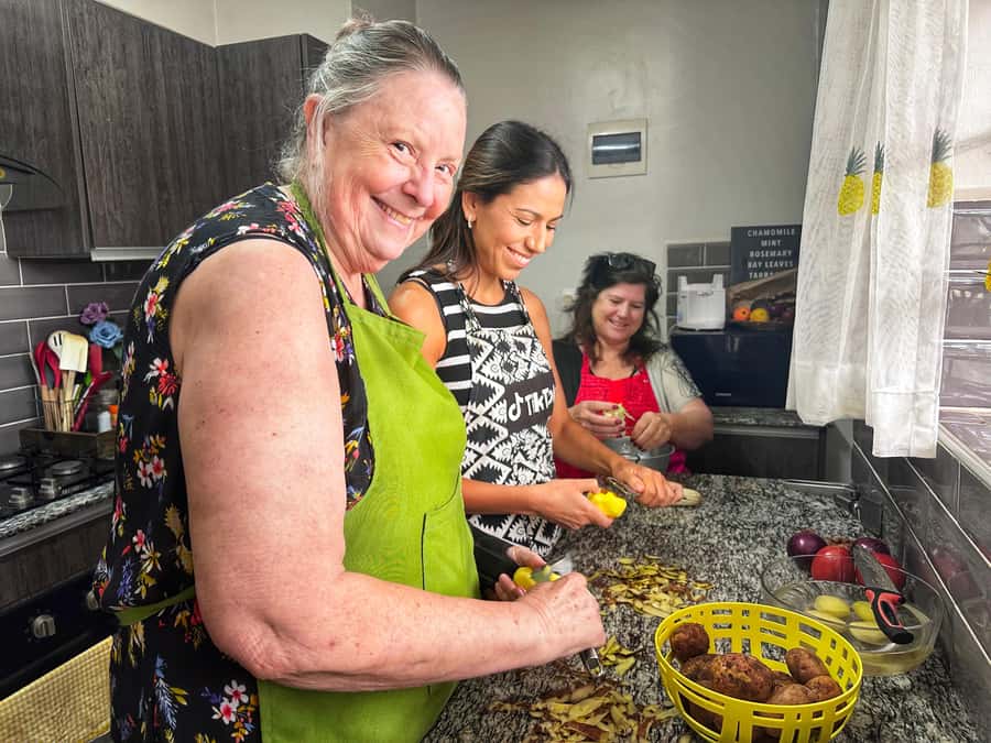 Local Market Tour and Traditional Meal Cooking Class - Eating the meal together: tasting Kenya the way locals do