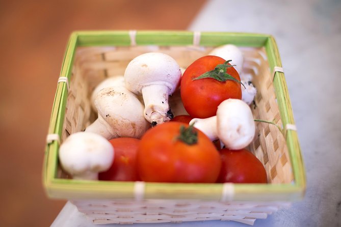 Local Market Visit and Private Cooking Class at a Cesarina's Home in Lecce - Why a Cesarina home cooking class makes sense in Lecce