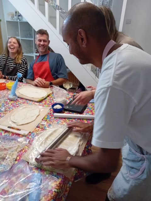 London: Pizza Making Cookery Class - What to Wear and Bring for a Smooth Session