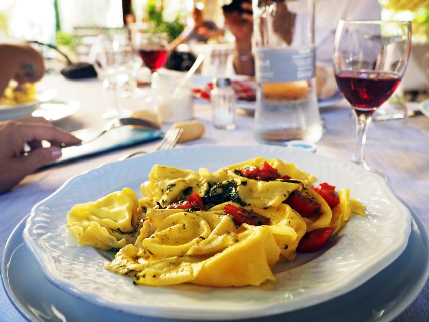 Lucca: Pasta Cooking Class with a Local Chef - The meal flow: antipasti first, then the pasta you made