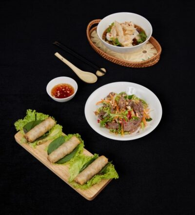 M.O.M COOKING CLASS - The hands-on cooking session: five famous dishes, made from scratch