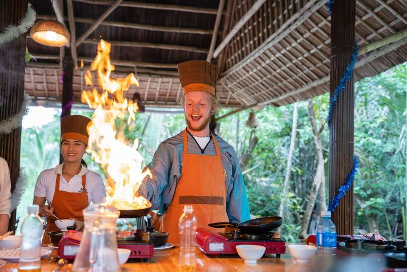 Mad Monkey Hoi An Cooking Class & Bamboo Boats - What to Bring (and What to Expect From the Day)