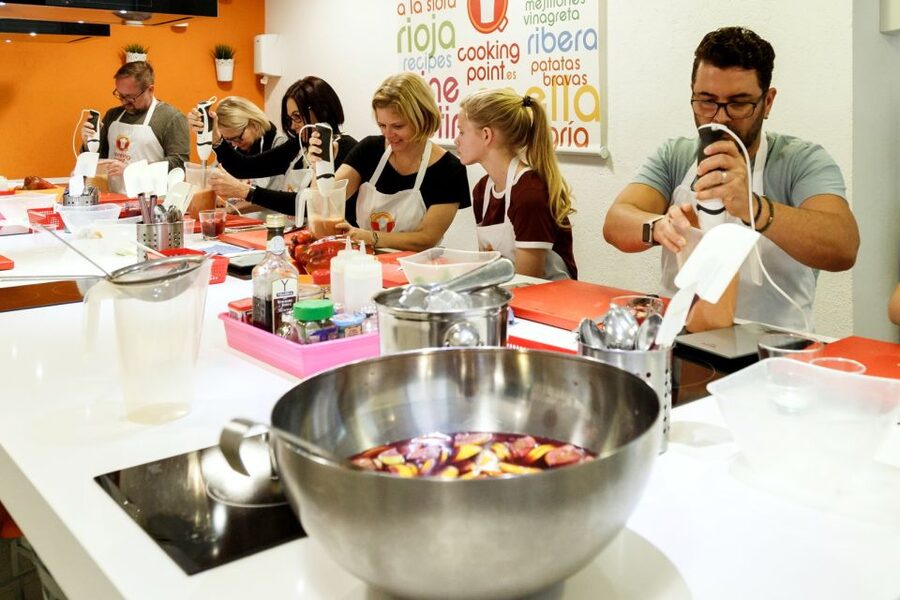 Madrid: Half-Day Spanish Cooking Class - Paella morning or tapas evening: which Madrid class fits you?