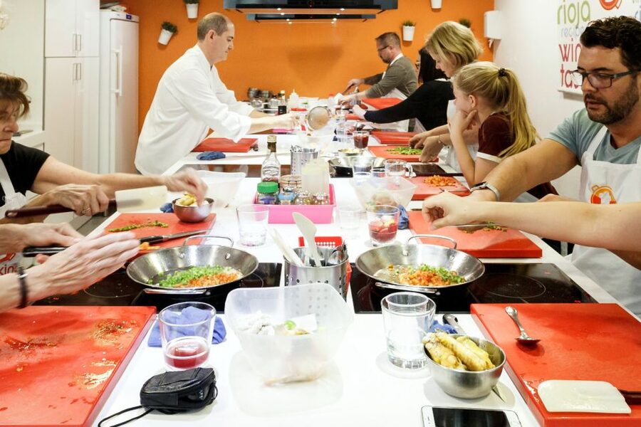 Madrid: Half-Day Spanish Cooking Class - Tapas class at night: a full menu of 5 tapas plus dessert