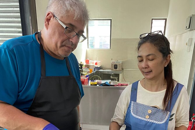 Malay Culinary Journey Cooking Class for the Adventurous Foodie - Breakfast and street-food sampling that teaches you what to notice