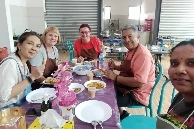 Malay Culinary Journey Cooking Class for the Adventurous Foodie - Logistics that matter: meeting point, mobile ticket, and timing