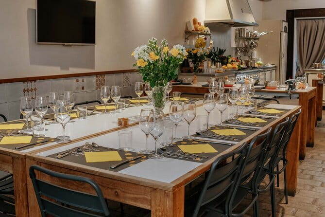 MaMa Florence Guided Market Tour and 4 Course-Pasta Cooking Class - Wine pairing and the seated meal: eating the results of your work