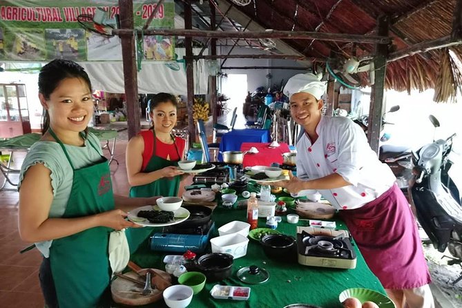 Market to Farm to Table Cooking Class in saigon - A Full Day From Wet Market to Your Cutting Board (7:30am Start)