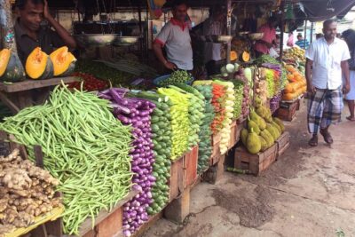 Market Tour and Cooking Class from Colombo - Getting there in a tuk tuk or car (and why it matters)
