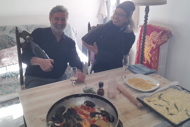 Market Tour and Cooking Class with a Venetian Sailor - Who should book this cooking class and market tour