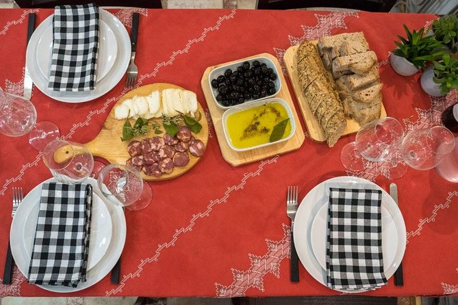 Market Tour, Cooking Class And Lunch At Mercado de Arroios - Hands-on cooking: what you do (and what you don’t)