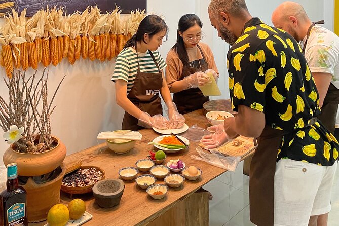 Market Tour & Cooking class in Ha Noi City - The Hanoi kitchen lesson: how a 5-dish menu comes together