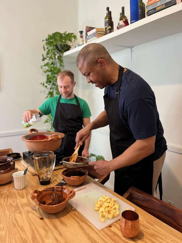 Market tour, cooking class & three-course Mexican feast - Timing, meeting point, and what to pack (so the day feels easy)