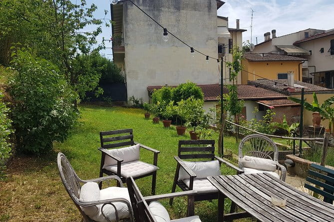 Market Tour & Traditional Tuscan cooking class in a garden - Mirella and Stefano: why small groups feel personal
