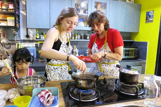 Market Visit & Private Hands-on Cooking Class at Daun Senja - Who should book this class (and who might not love it)