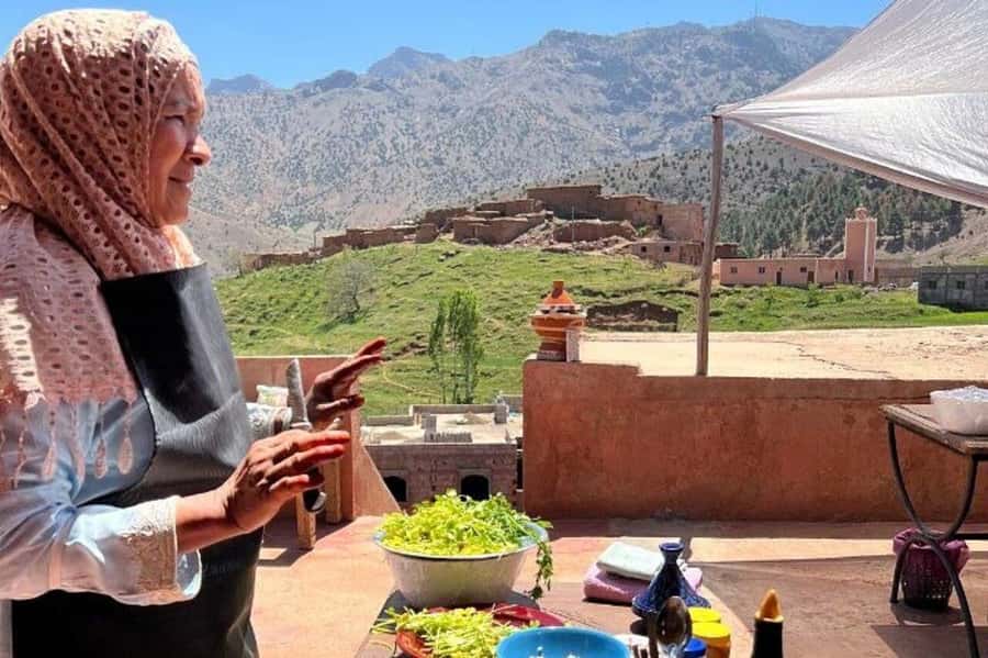 Marrakech: Atlas Mountains Cooking Class with Berber Family - The 3-Course Lunch: What You’ll Eat and How It’s Served