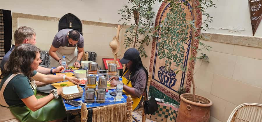 Marrakech: Moroccan Cooking Class with Local Chef - Food tasting: turning practice into confidence