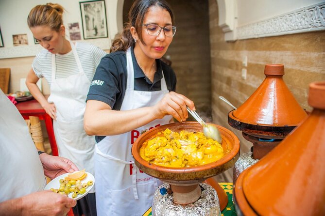 Marrakech Tour: Tajine Cookery Class Experience - Mint tea and lunch in the riad courtyard: the payoff you remember