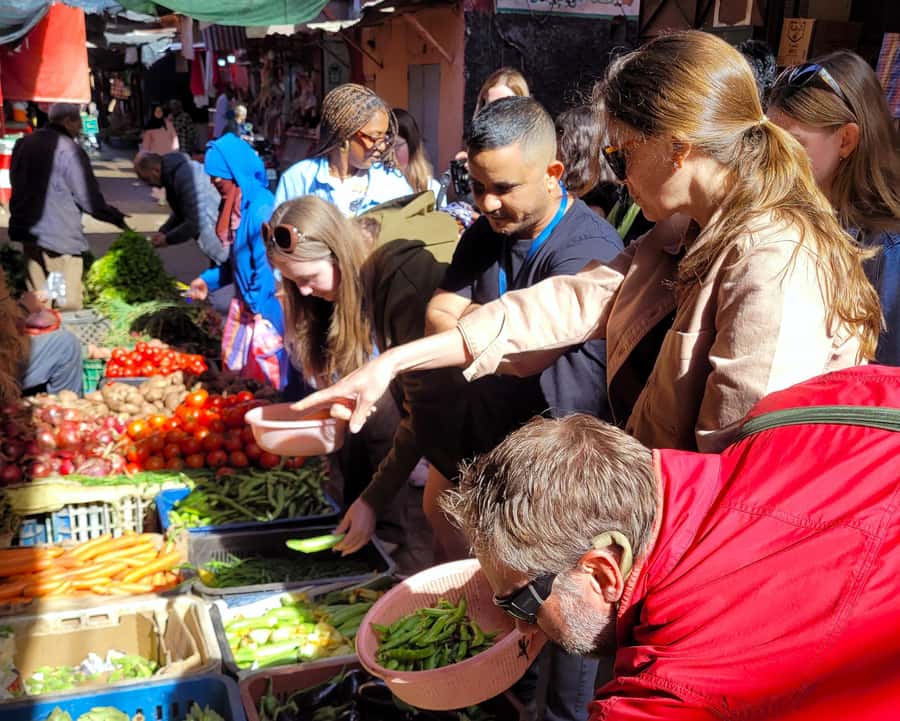 Marrakesh: Moroccan Dishes Cooking Class with a Local Chef - Moroccan mint tea ceremony: the ritual that sets the kitchen mood