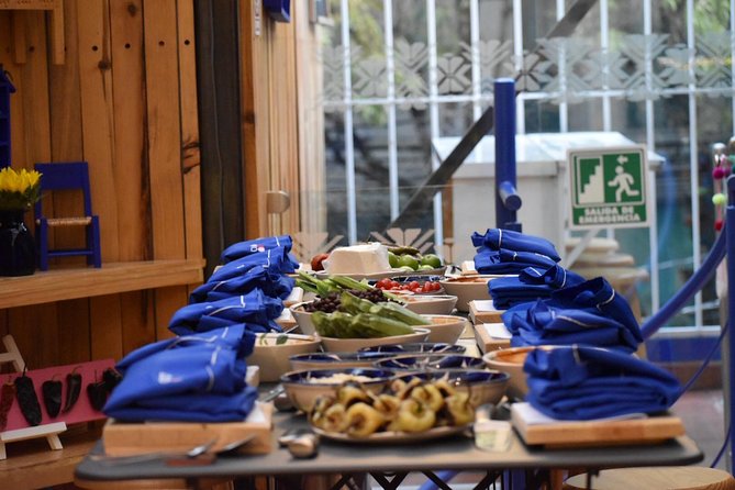 Mastering Mexican Salsas Cooking Class and Market Tour - Who should book this salsa class (and who might not)