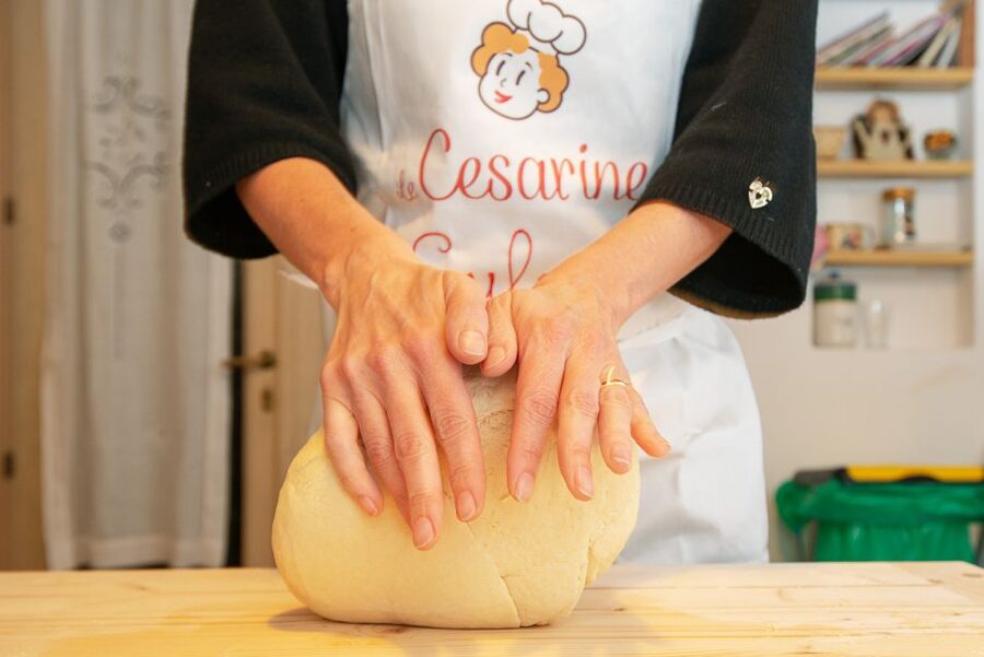 Messina: Pasta & Tiramisu Cooking Class at a Local's Home - Aperitivo first: prosecco and nibbles that set the mood