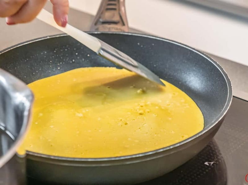 Milan: Hands-On Pasta & Dessert Cooking Class & Wine Pairing - The Aperitivo: Prosecco, Salami, Cheese, Then Wine Starts