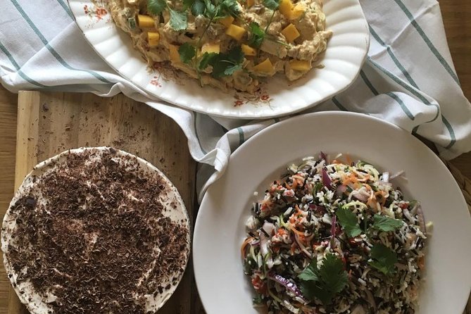 Modern Spanish tapas cookery classes - Chef-led cooking: how the class runs in real life