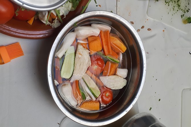 Moroccan cooking class with maket in the Medina of Marrakech - Key things I’d circle before you book