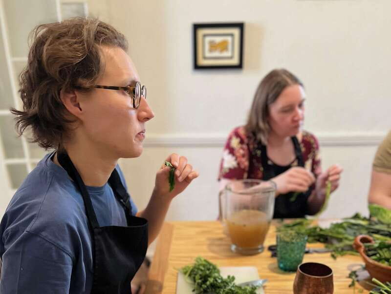 Muchos moles: Multi-variety mole cooking class and feast - Price and value: is $130 per person a good deal?