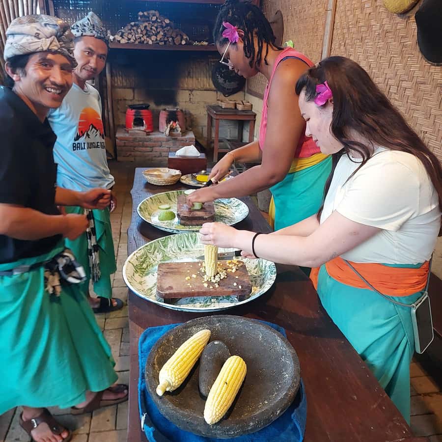 Munduk Balinese Cooking Class lunch/Dinner at a Local Home - Dietary needs and spice level: what’s supported, what to expect